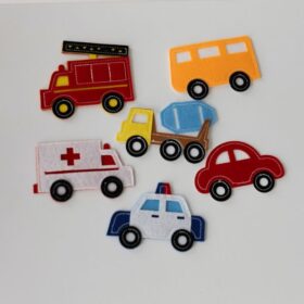 Didaktična igrača z vozili, cesto in mostom za razvoj fine motorike